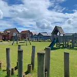 Norman's Nook, The Bay