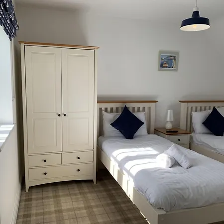 Norman's Nook, The Bay *